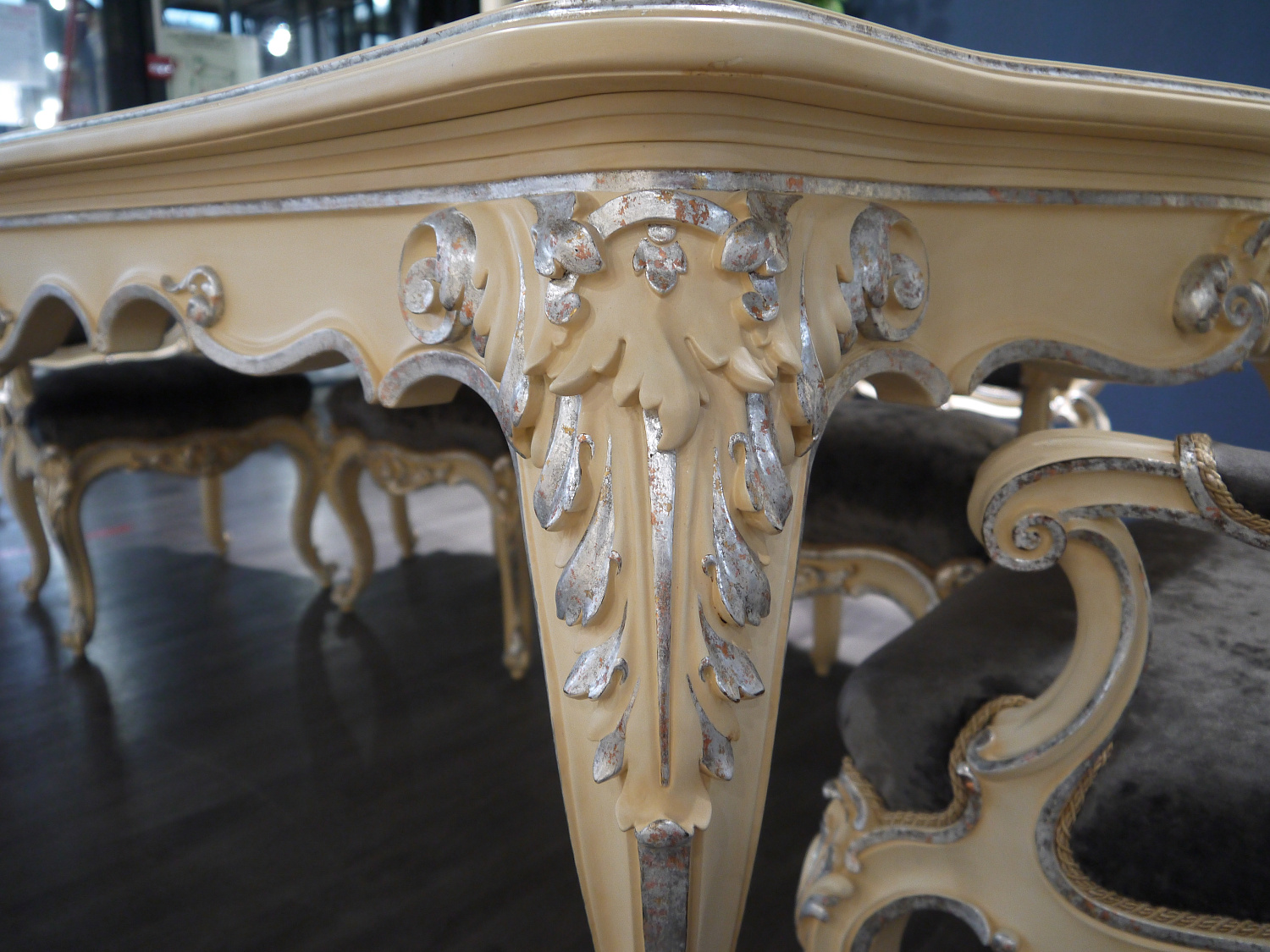 Кухонный гарнитур на заказ ГАУДИ кухня