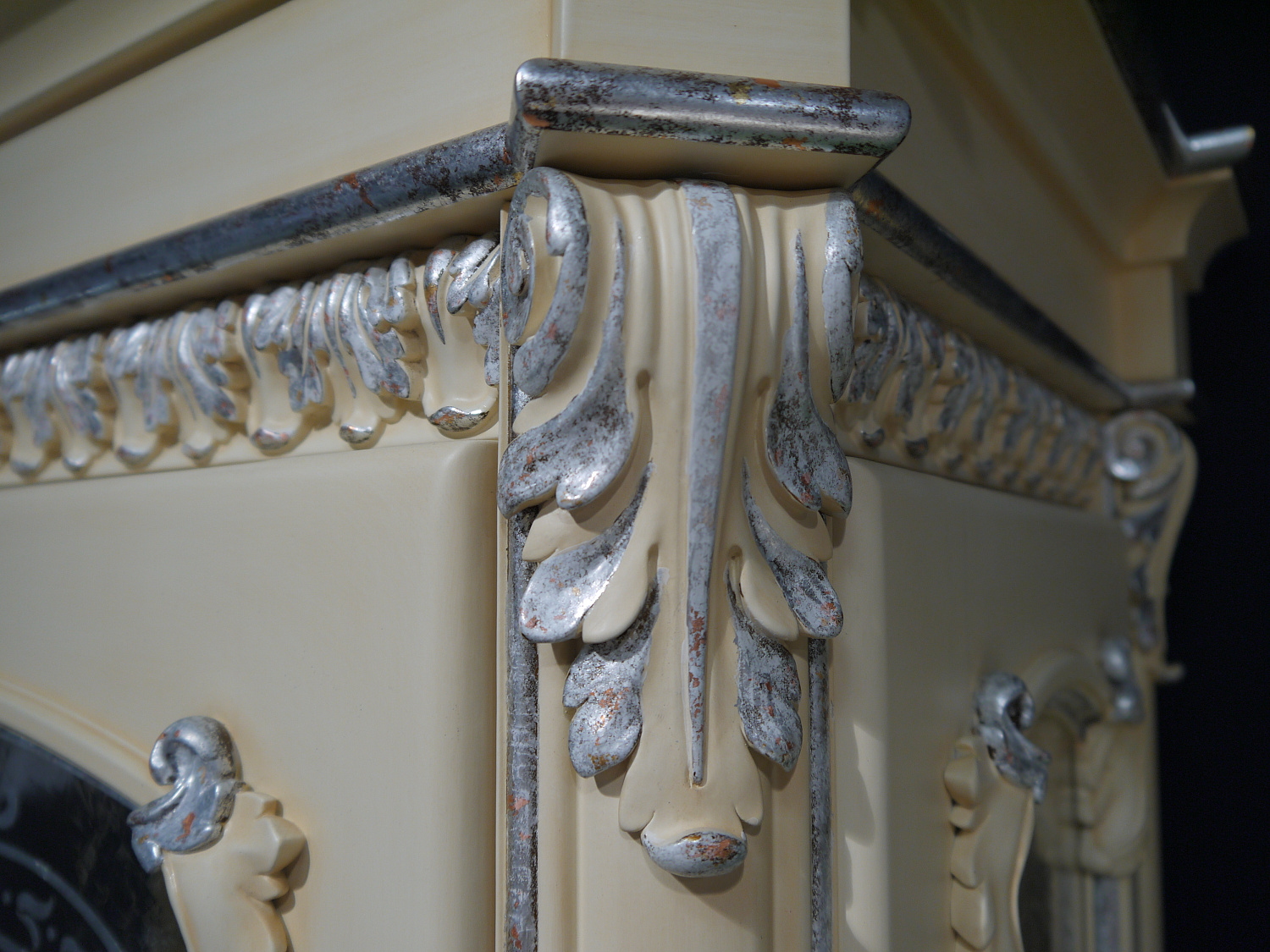 Кухонный гарнитур на заказ ГАУДИ кухня