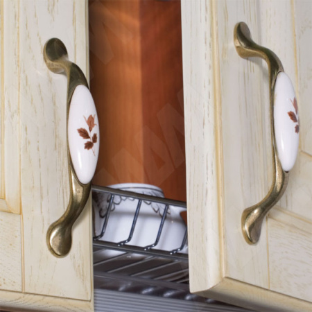 №30, Ручка мебельная noNAME Ручка-скоба 96мм бронза состаренная керамика осенний цветок (UP192AB MLK), в наличии -  2 шт 96 Металл, , Новый