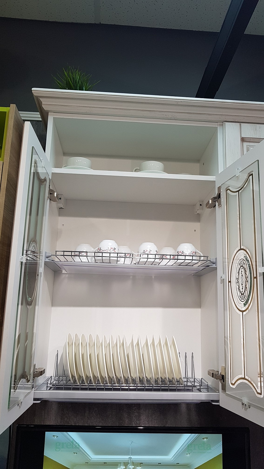 Кухонный гарнитур на заказ Изабель Белая (архив)