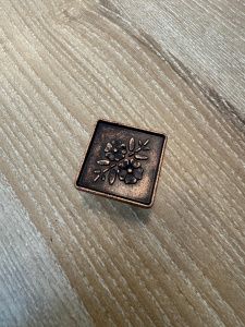 №15, Ручка мебельная noNAME Ручка-кнопка к ручке FS- 121 128 бронза старая , в наличии -  1 шт 128 Металл, , Новый