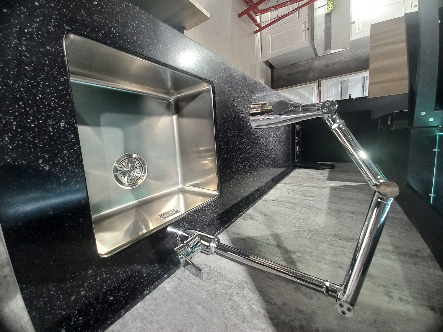 Кухонный гарнитур "Глосс - Гола"