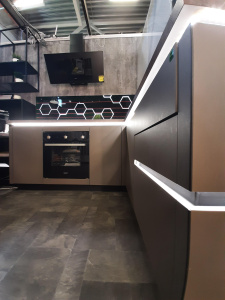 Кухонный гарнитур на заказ Симпл угловой М