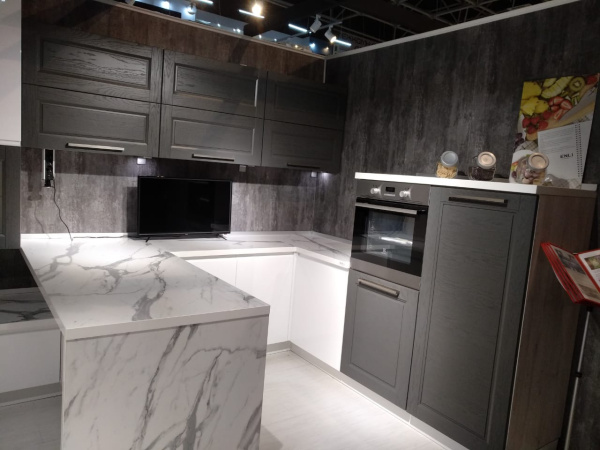 Кухонный гарнитур на заказ ТОСКАНА+ФРЕШ