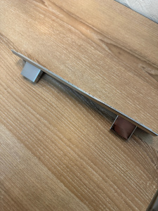 №39, Ручка мебельная noNAME Ручка-скоба 160.192 мм Citterio Giulio Италия, Ручка-кнопка 32 мм, в наличии -  19 шт 192 Металл, , Новый