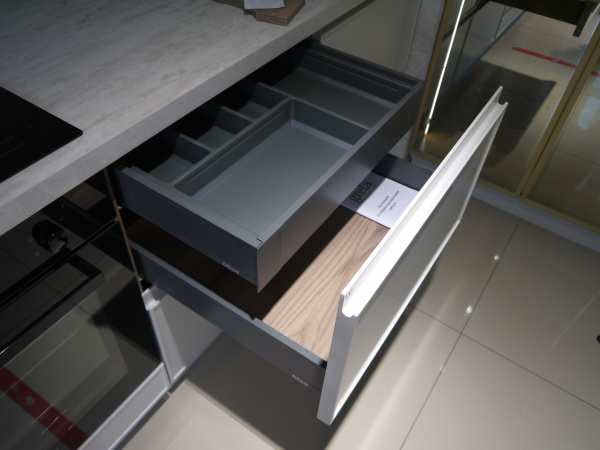 Кухонный гарнитур на заказ ПЭНСЛ