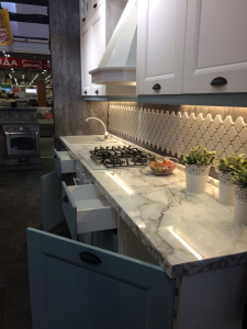 Кухонный гарнитур на заказ Мэри