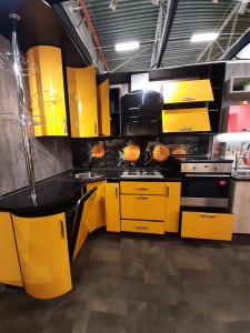 Кухонный гарнитур на заказ Экспрессия М